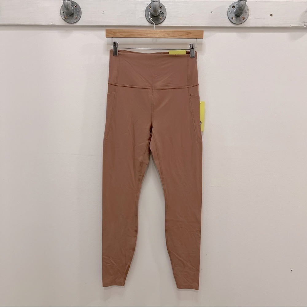NWT women’s soft leggings in rose